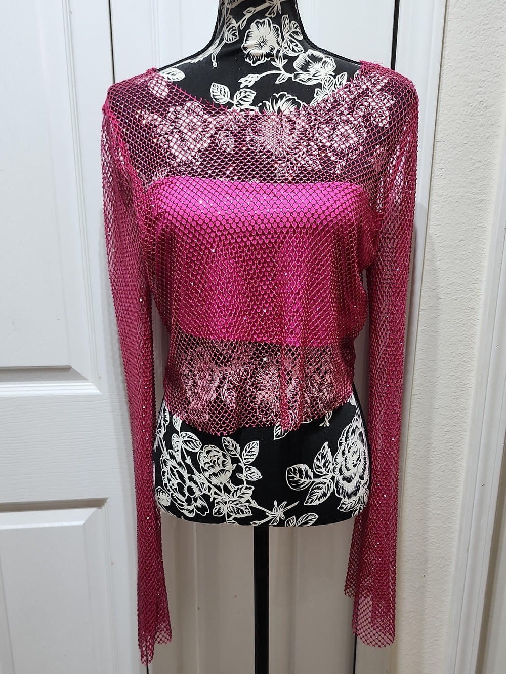 Women's Fuchsia Rhinestone Mesh Long-Sleeve Crop Top M